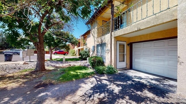 187 Vista Point Ct NE