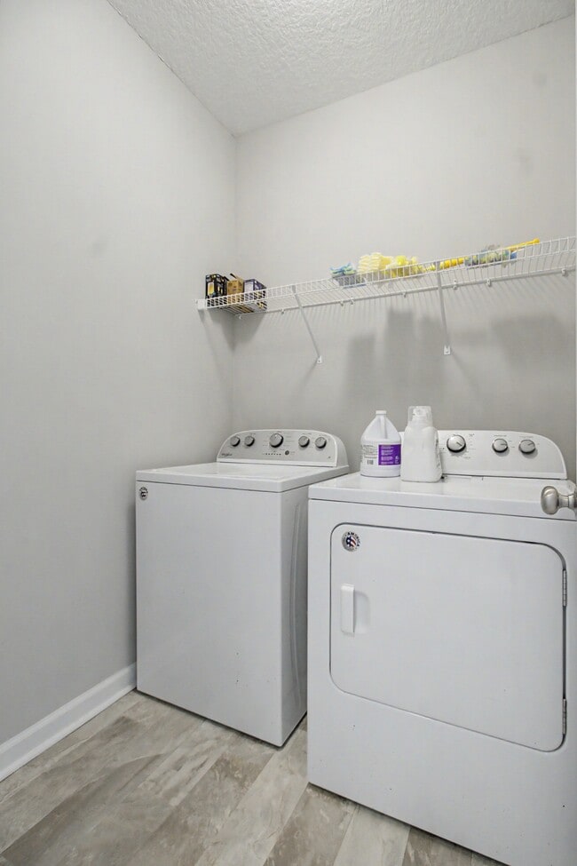 Photo - 18 Sunflower Cir NE