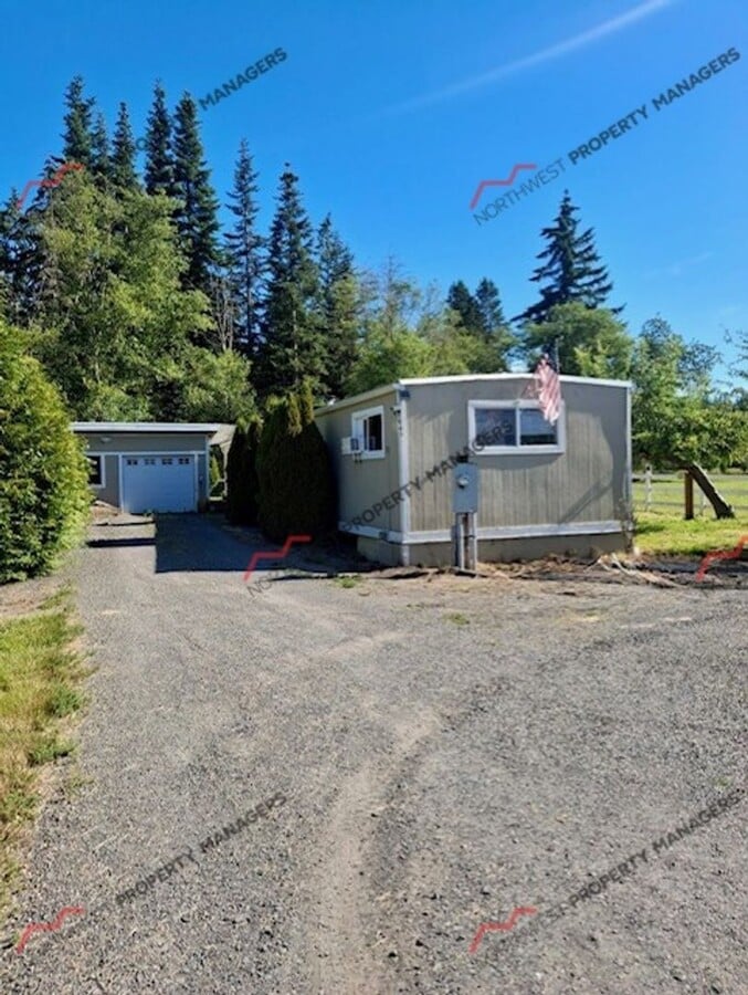 STATUS: *PENDING APPLICATION* | R31B | $1595 + $65 for w/s OR OPTION - W/SHOP $2095 - STATUS: *PENDING APPLICATION* | R31B | $1595 + $65 for w/s OR OPTION - W/SHOP $2095
