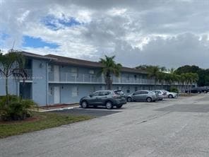 Photo - 617 Ixoria Ave Unit 2
