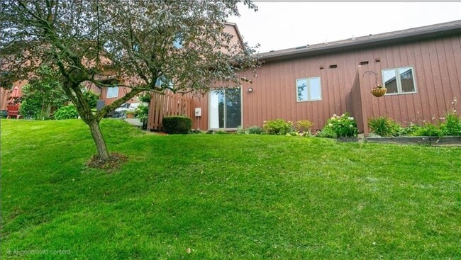 Photo - 26 Treetop Dr