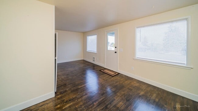 Photo - **Move-In Special** Charming 2bedroom, 1ba...