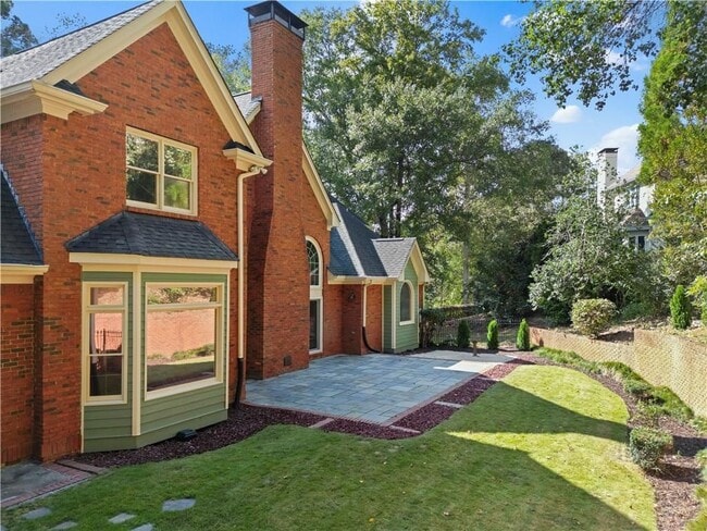 Photo - 235 Smokerise Trce