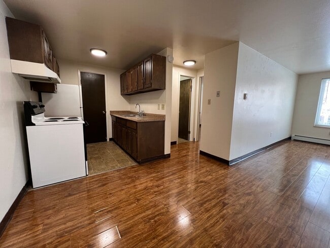 Photo - Mathews634 (KC-DT) Unit A3