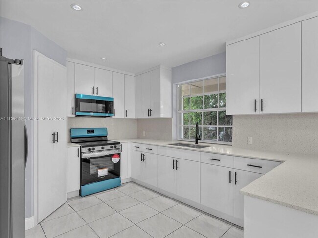 Photo - 6525 SW 18th St House