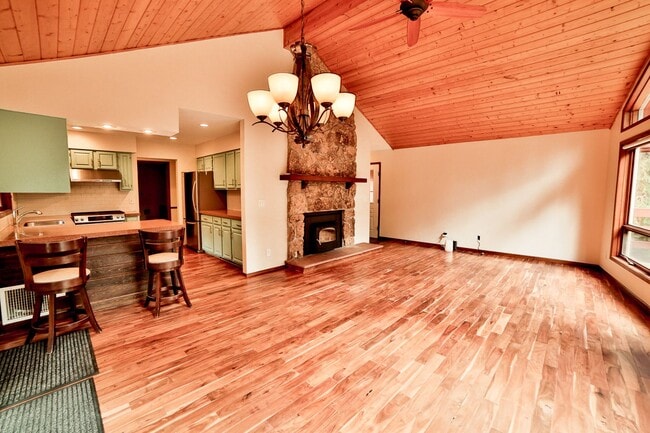 Photo - 330 Wilderness Dr Unit Main House