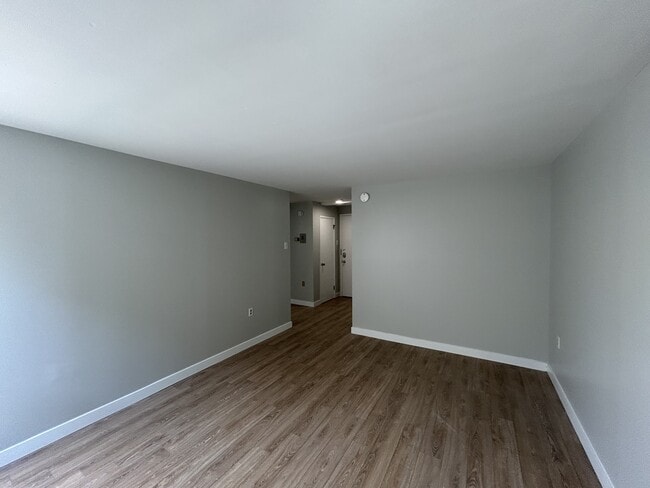 Photo - 5222-5222 Green St Unit 22