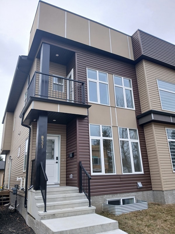 Photo - 8331-8376 76 Ave NW