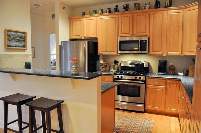 Building Photo - 1 Wayland Ave Unit 316N Rental