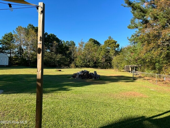 Photo - 16220 NC-27