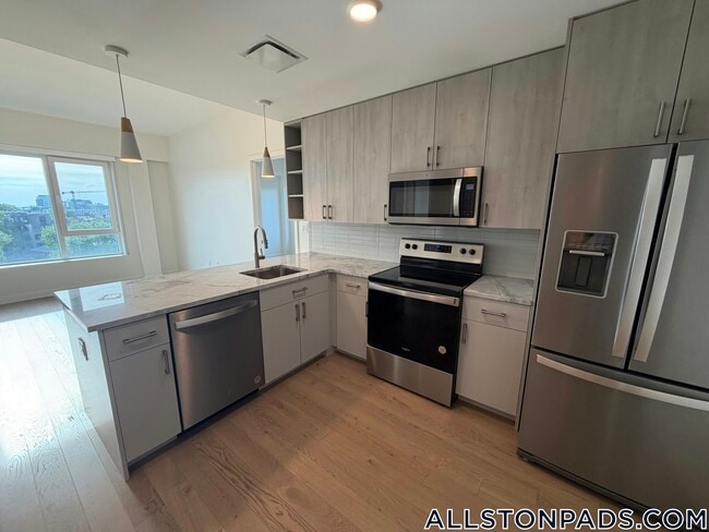 Photo - 55 Brighton Ave Unidad 601