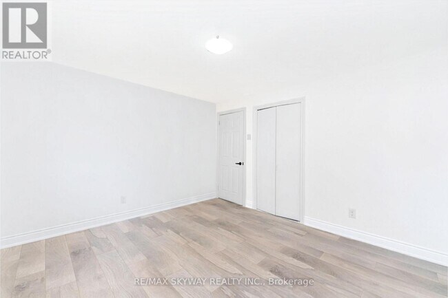 Photo - 457 Woodward Ave