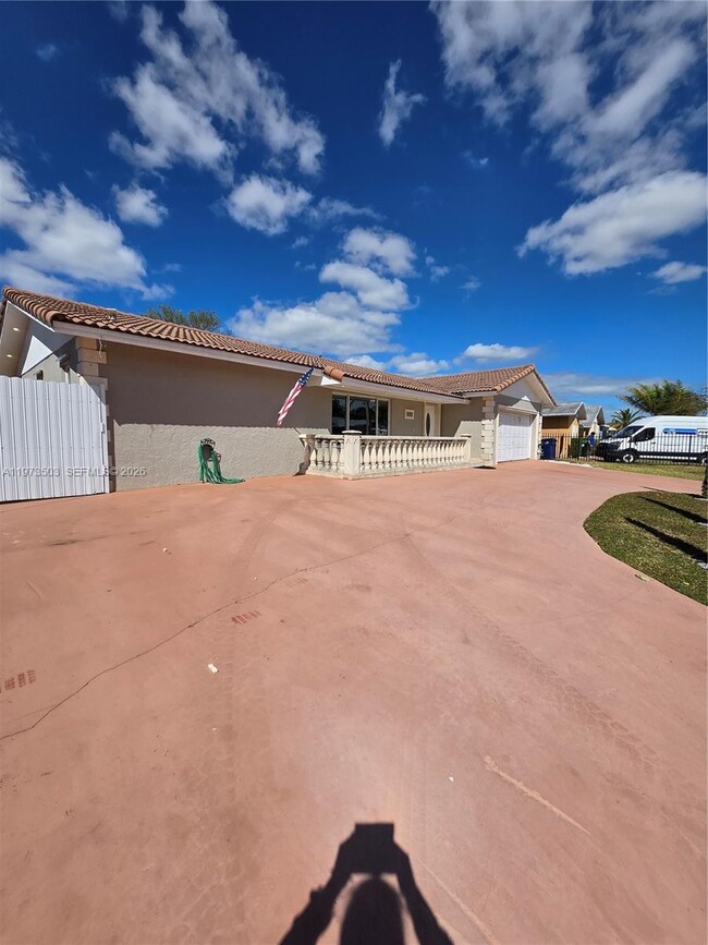 Photo - 10805 SW 165th Terrace