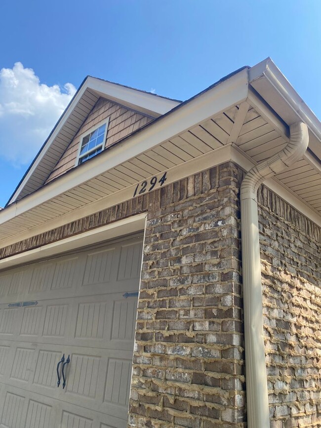 1294 Aubie Dr