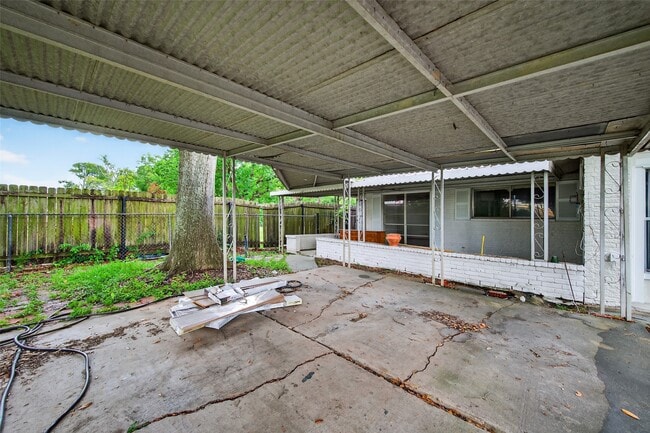 Building Photo - 3438 5th St