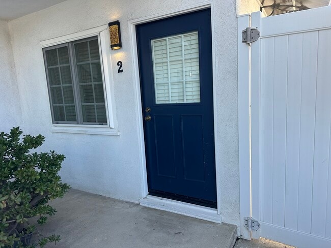 Front door unit 2