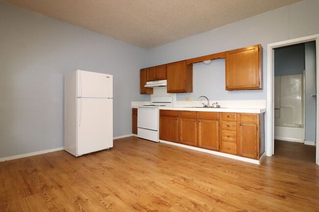 Building Photo - 1301 Avenue C Unit 3 Rental