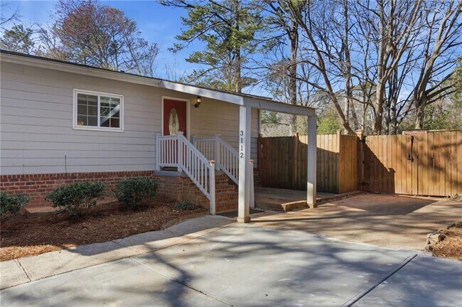 Photo - 3112 Dove Way