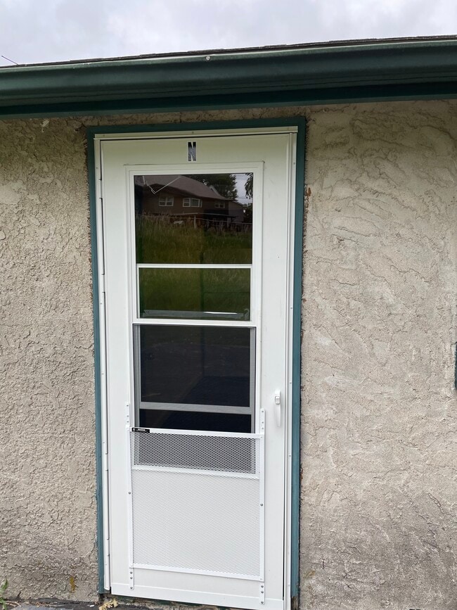 Building Photo - 1201 Fort Crook Rd S Rental