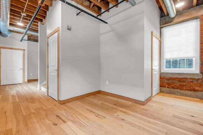 Photo - 58 13th St Unit 105