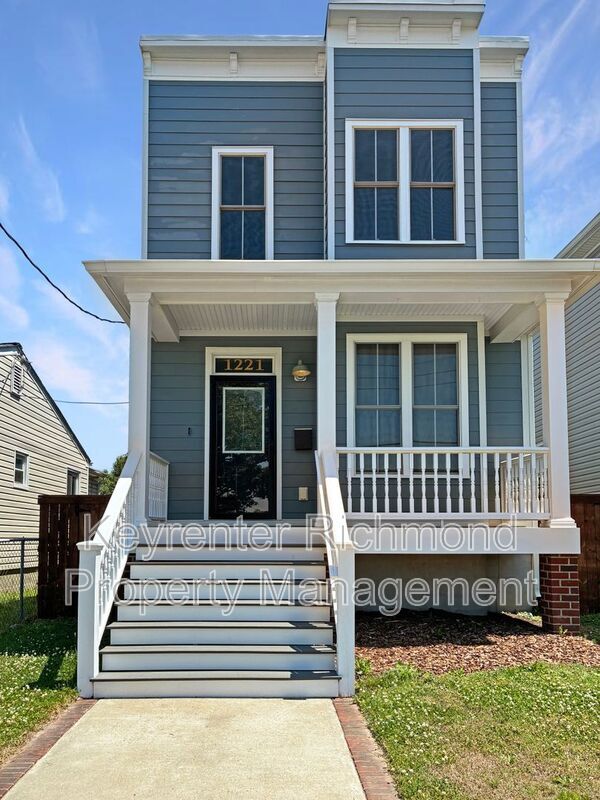 Building Photo - 1221 N 26th St
