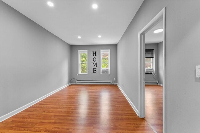 Photo - 248 Clendenny Ave Unit 4