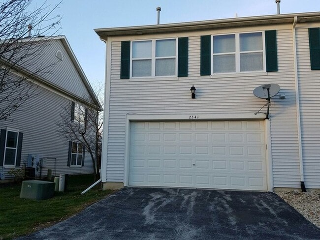 Photo - 2541 Hillsboro Blvd