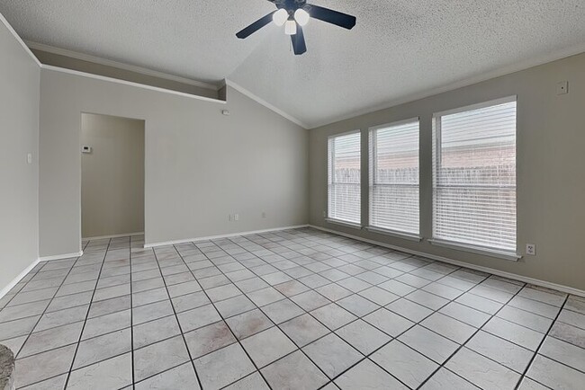 Photo - 5612 Northfield Dr