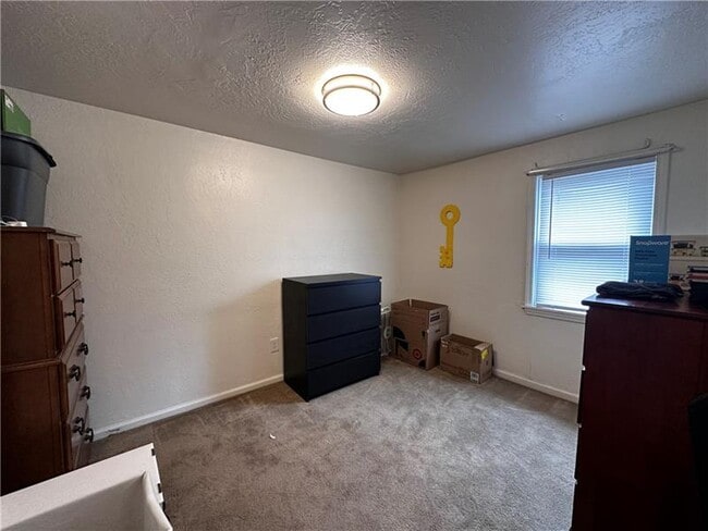 Photo - 234 Hickman St