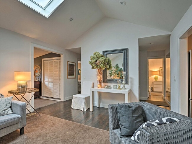 Photo - 14 Millstone Dr Unit SI ID1520127P