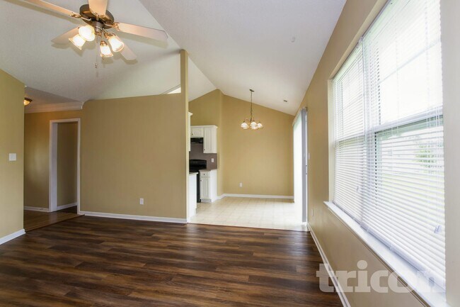Photo - 2125 Sebastiani Dr
