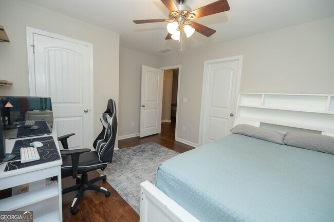 Photo - 7245 Heritage Oak Ct