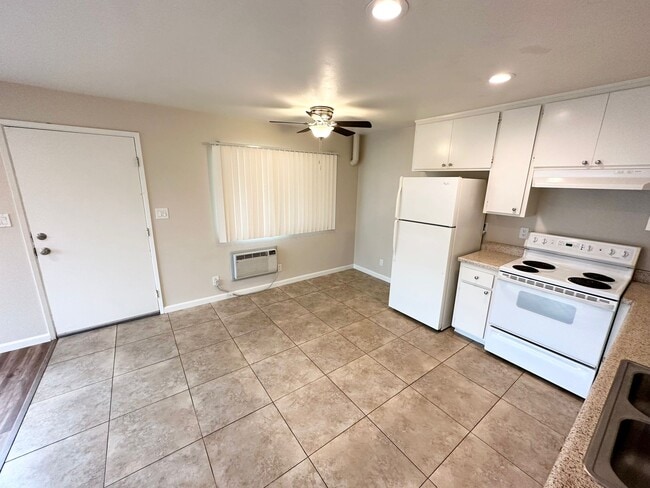 9906 Buena Vista Dr