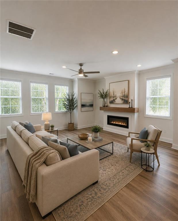 Photo - 1355 Oak Dr