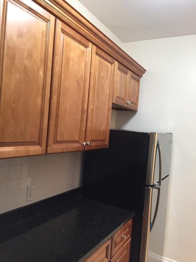 Photo - 39 Glenville Ave Unidad 4