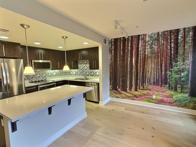 Photo - Beautifully Upgraded 2 Bedroom Condo with a Den in Downtown San Jose Unit 313
