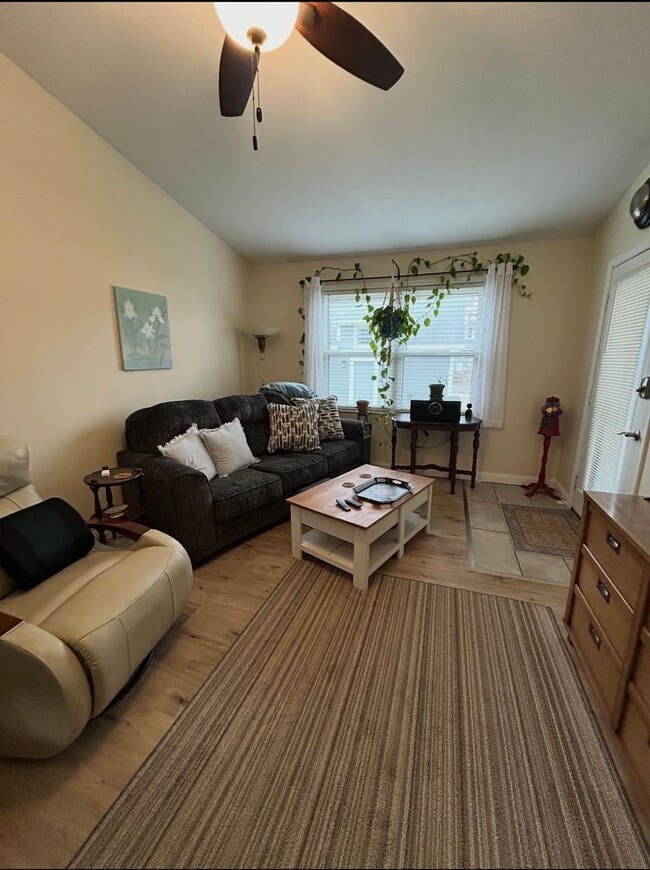 Photo - 807 S 18th St