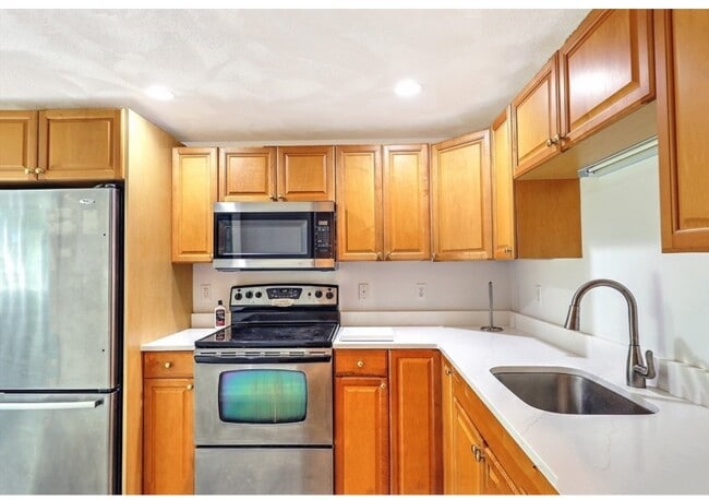 Photo - 103 Walnut St
