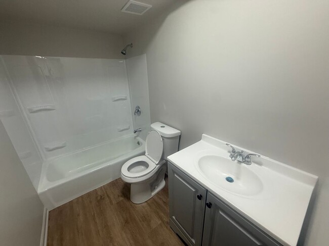 Photo - 8150 Troost Ave