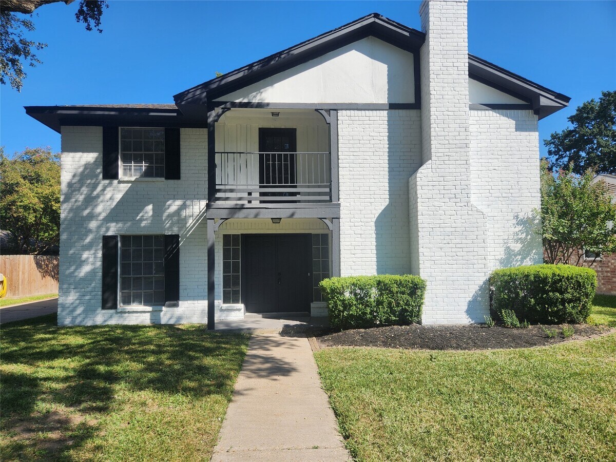 Photo - 22210 Provincial Blvd