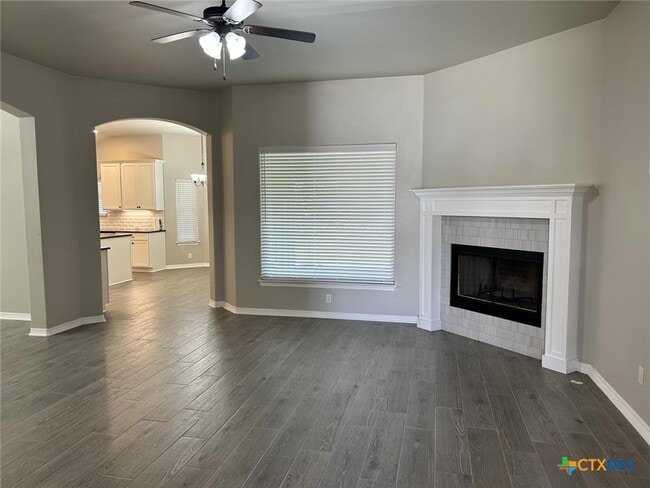 Photo - 620 Holstein Dr