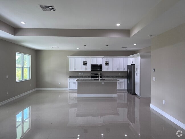 Building Photo - 335 4th Ave Rental