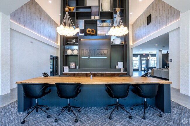 Leasing Center