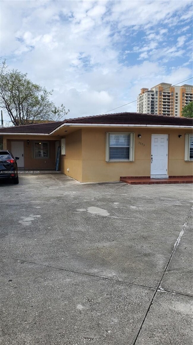 Photo - 3325 SW 23rd Ter Townhome