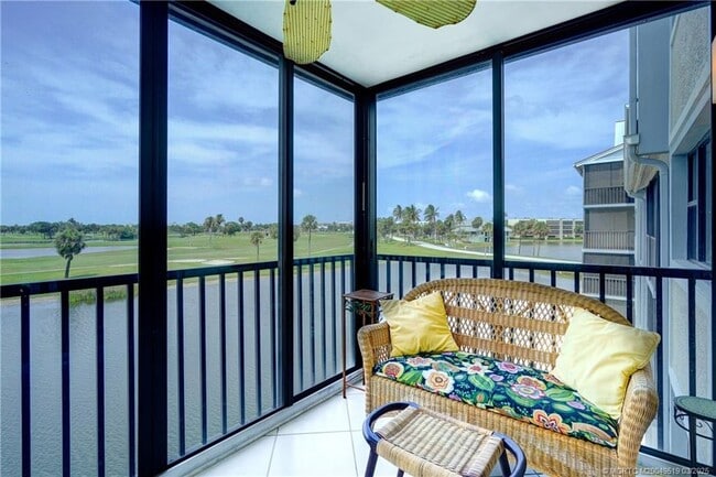 Building Photo - 40 NE Plantation Rd Unit 311 Rental