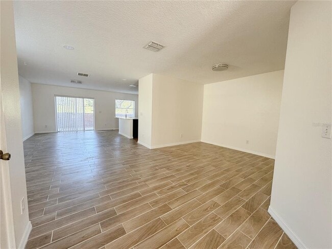 Photo - 760 Cresting Oak Cir