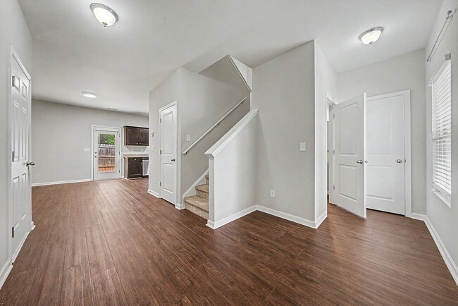 Photo - 310 St Lucas Ct