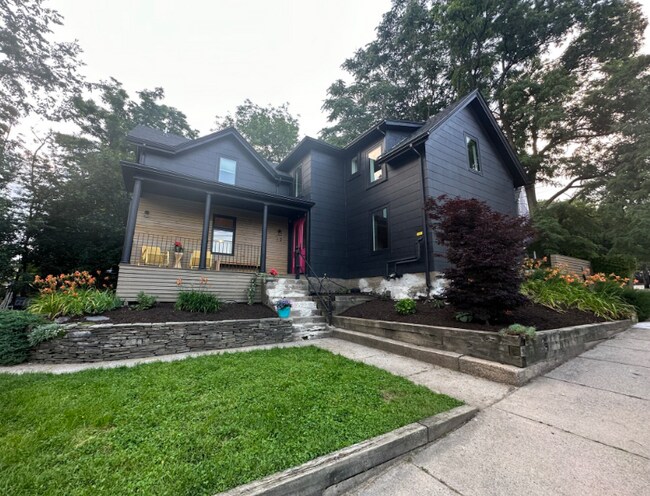 Photo - 12 Belmont St House