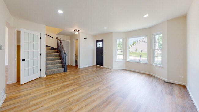 Photo - 1913 Barnhill Dr