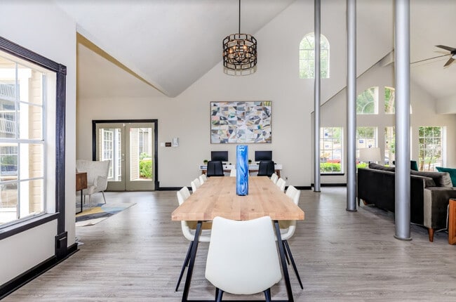 Photo - The Davis Apartments